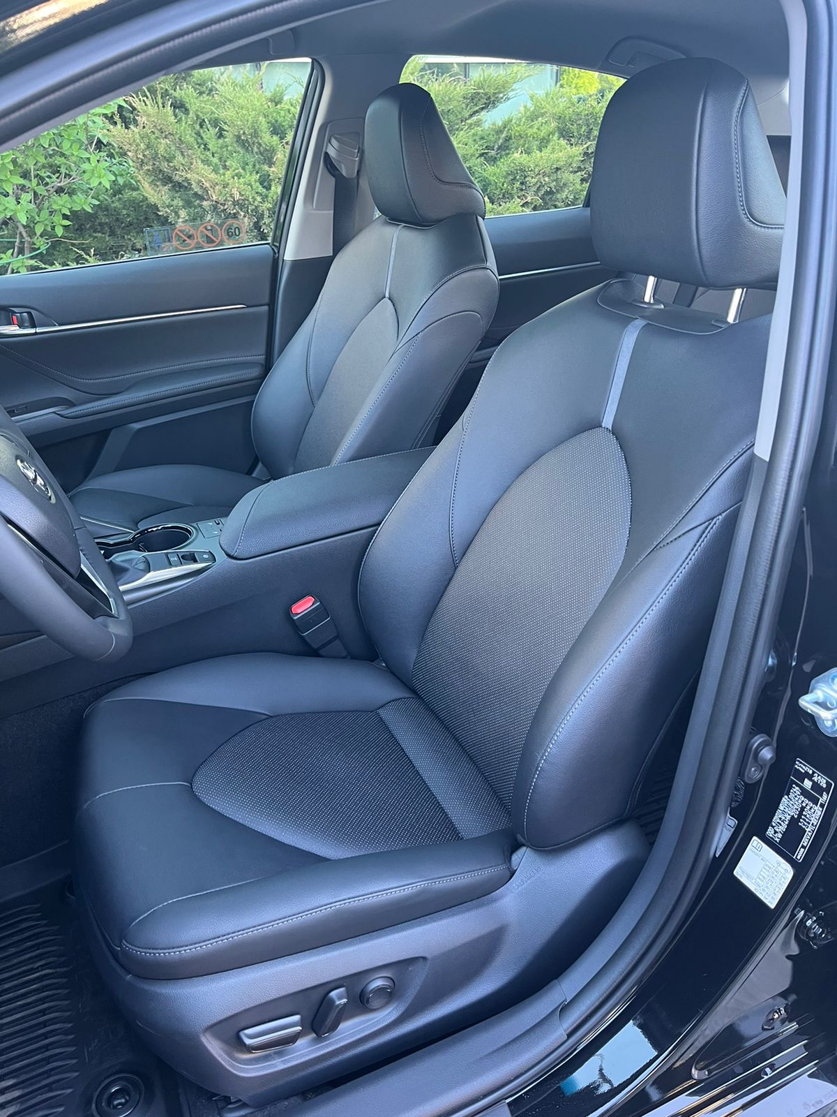 Toyota Camry XV70 2020, изображение 4