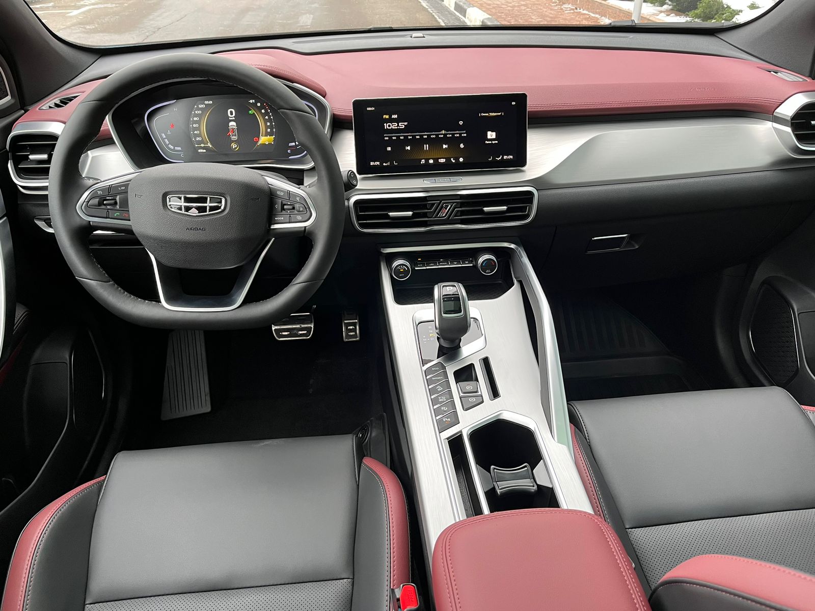 Geely Coolray, изображение 3