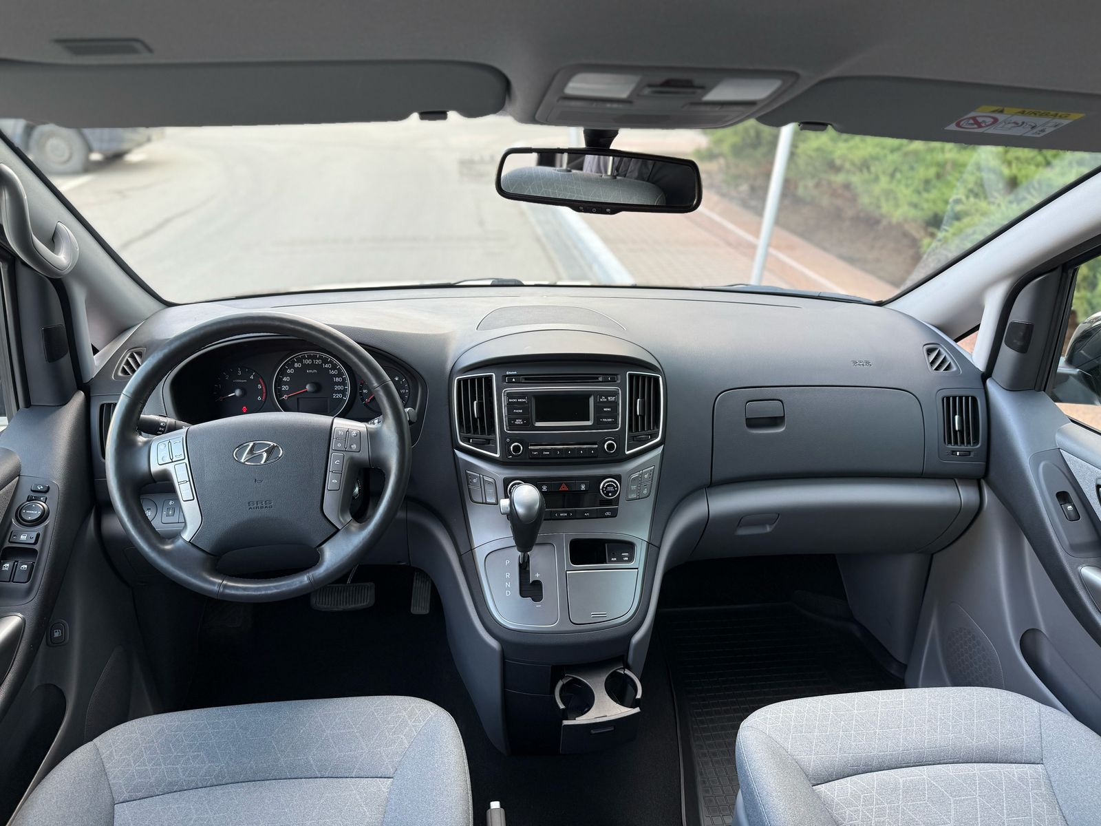 Hyundai H-1 AT, изображение 3