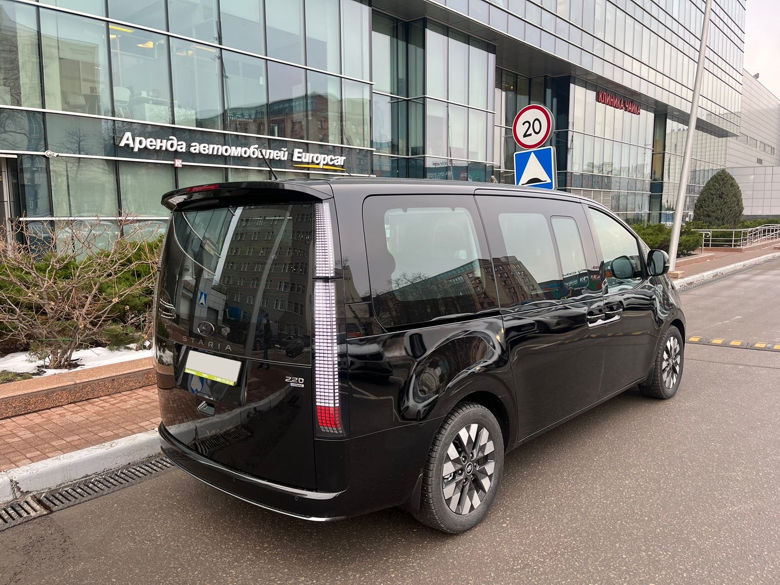 Hyundai Staria 7 мест 4х4, изображение 2