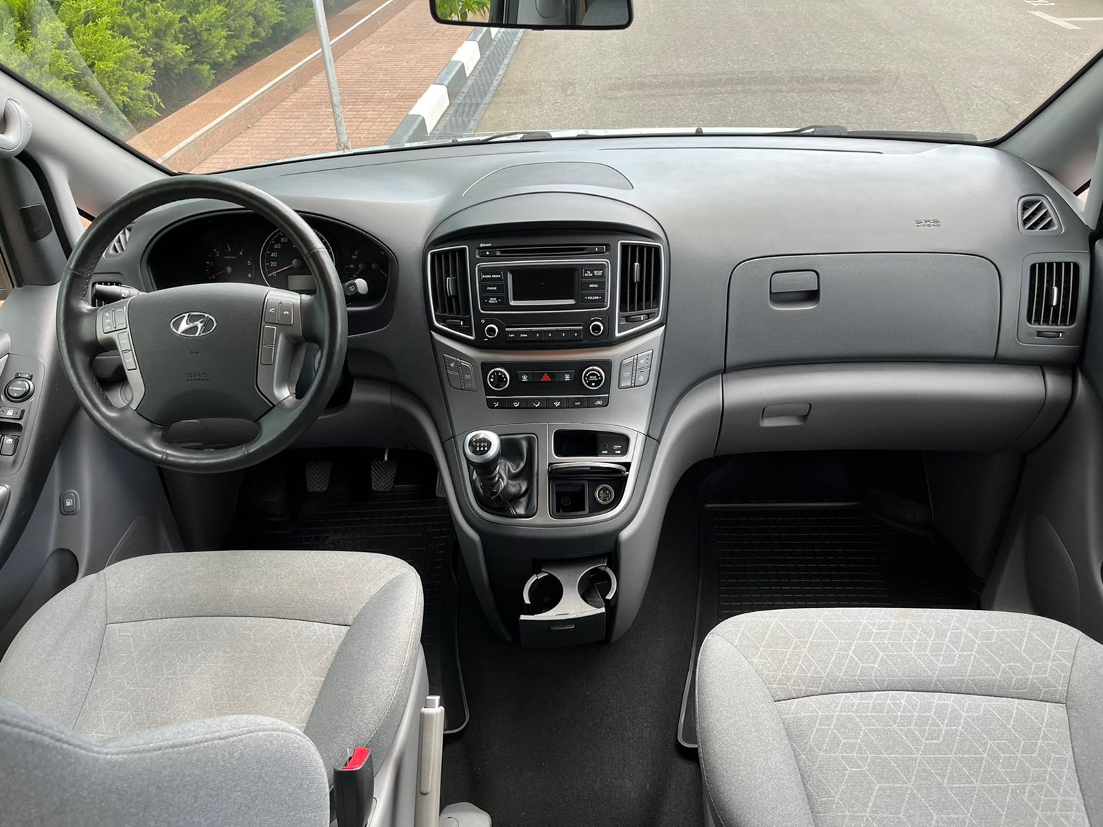 Hyundai H-1 MT, изображение 3