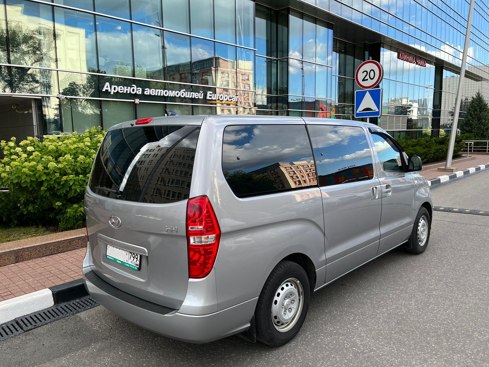 Hyundai H-1 MT, изображение 2