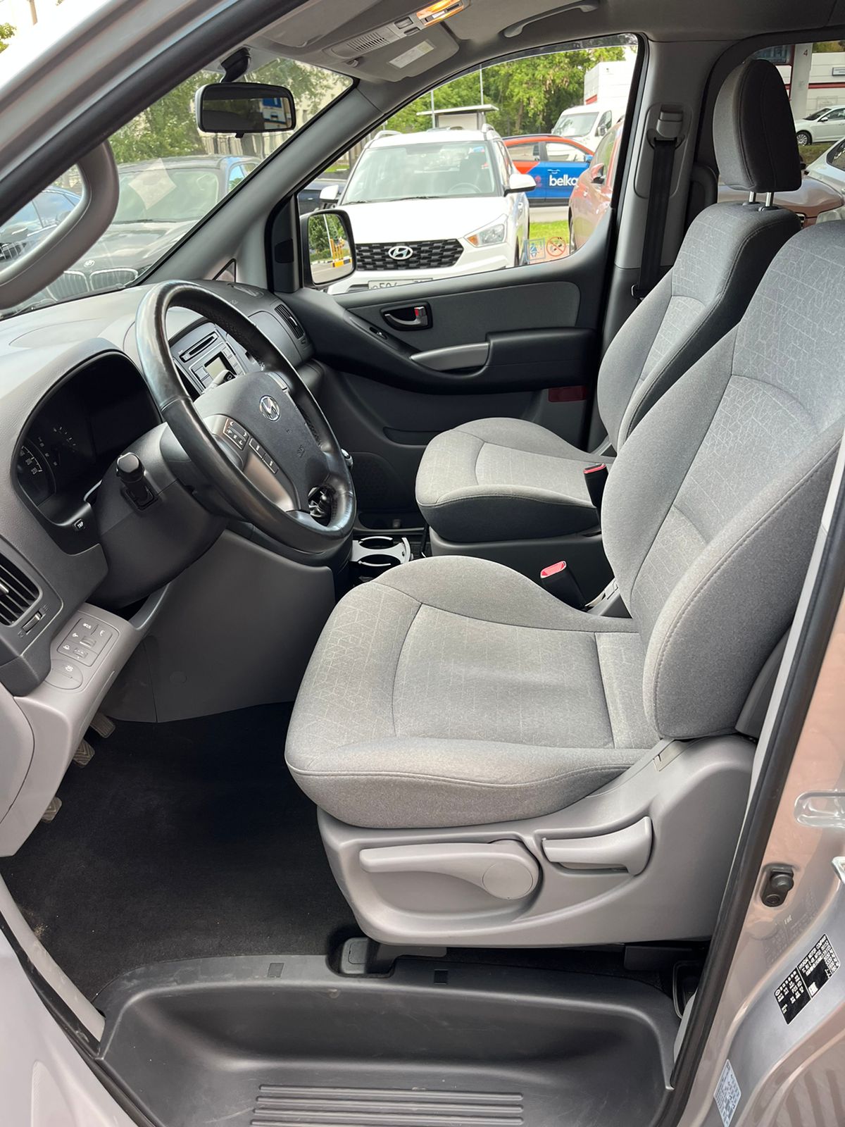 Hyundai H-1 MT, изображение 4