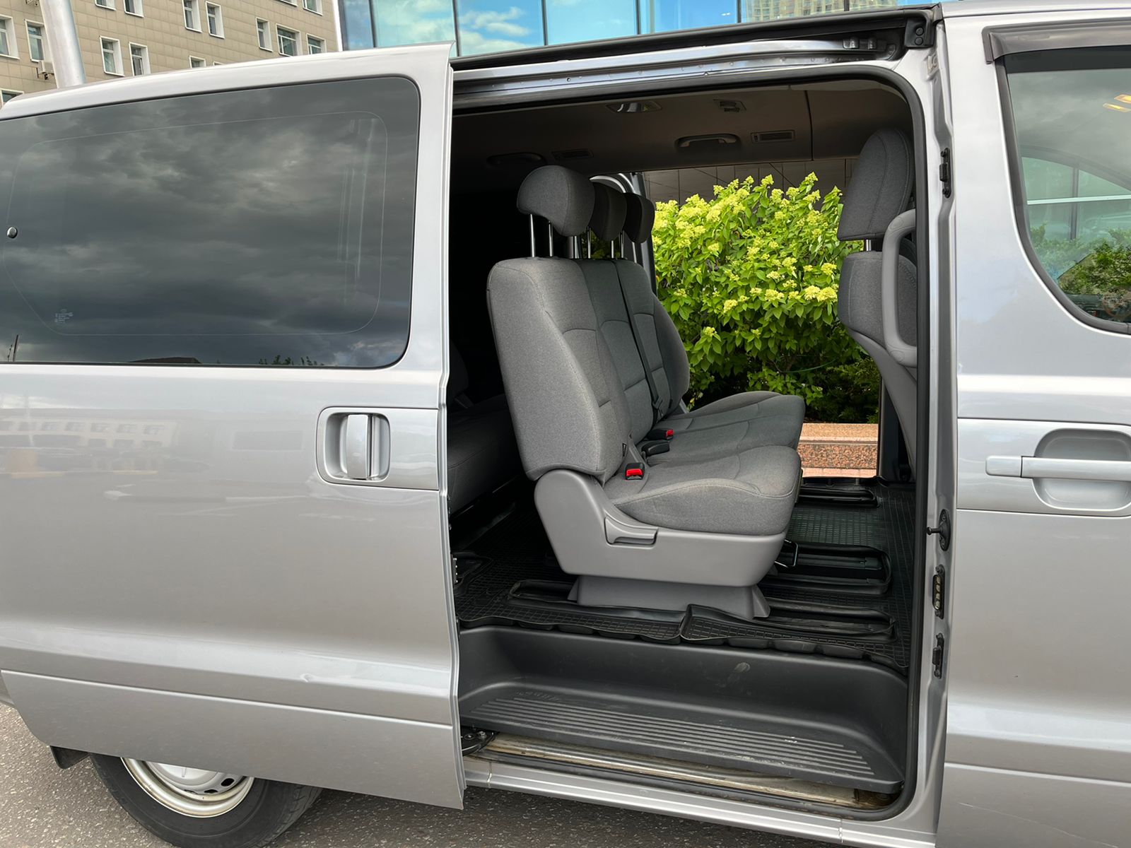 Hyundai H-1 MT, изображение 5