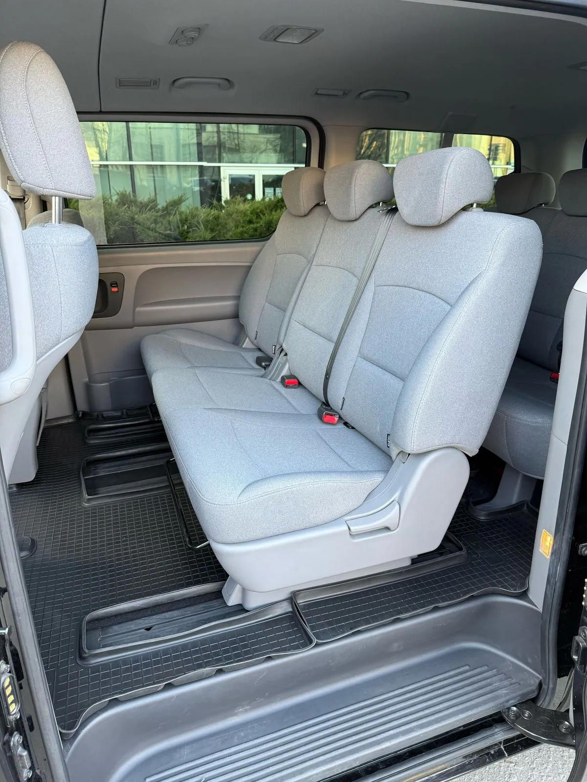 Hyundai H-1 AT, изображение 5