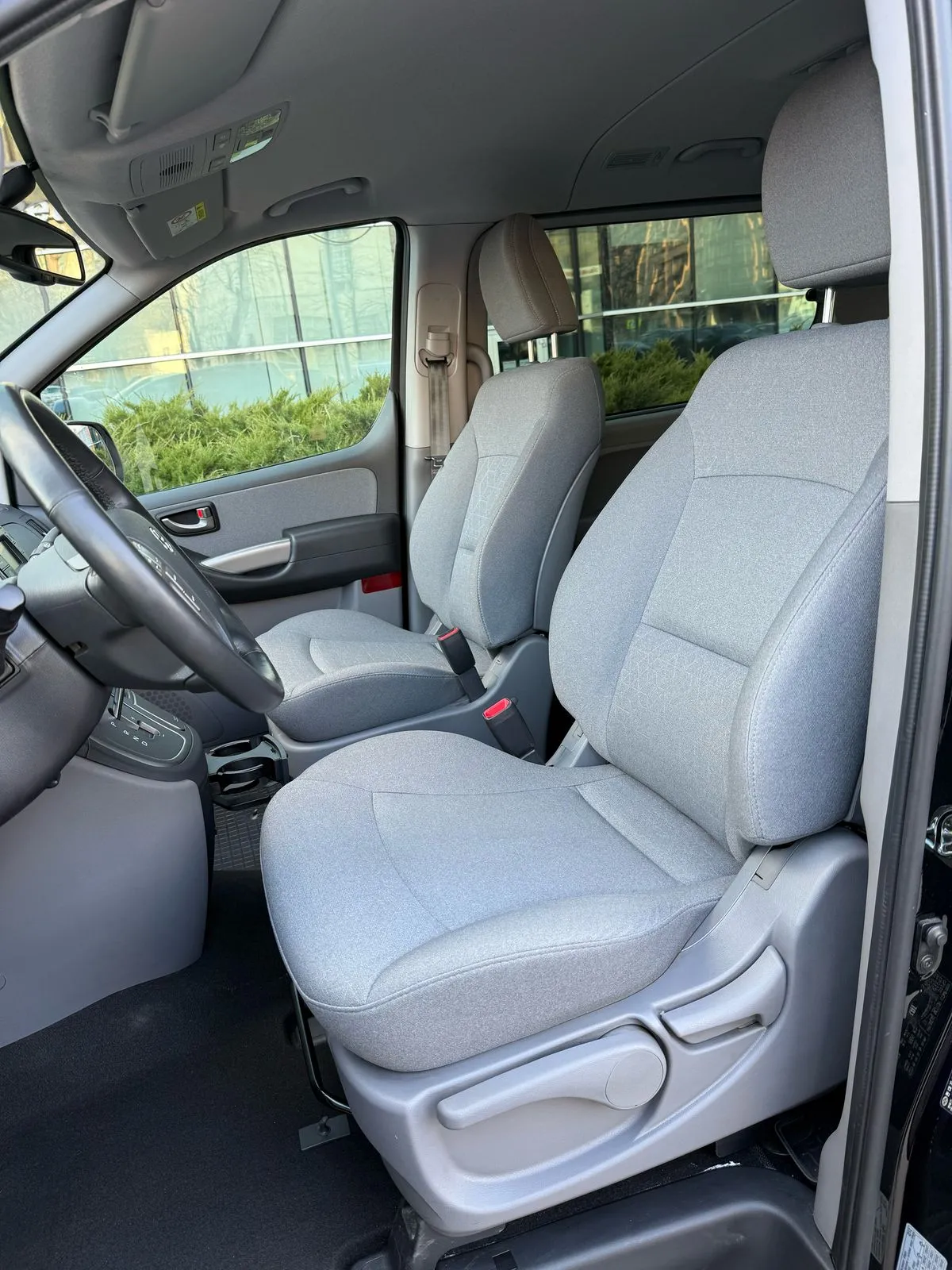 Hyundai H-1 AT, изображение 4