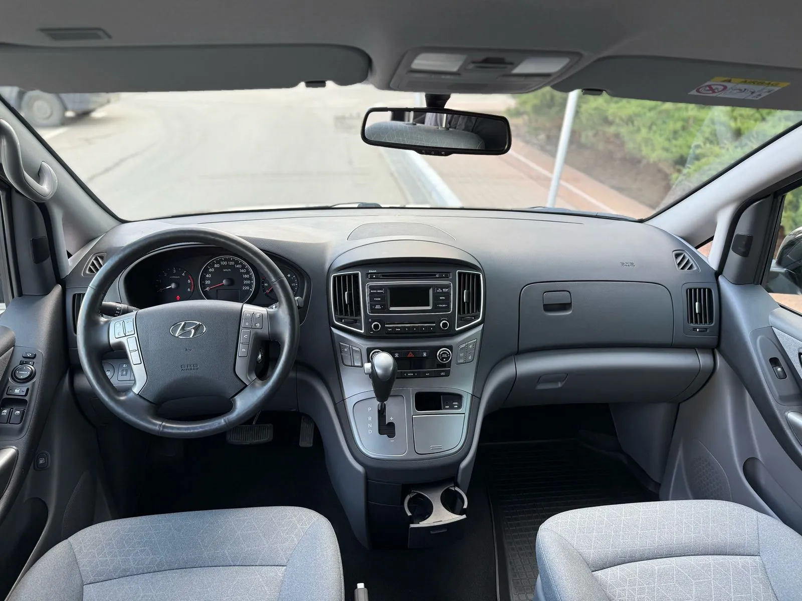 Hyundai H-1 AT, изображение 3